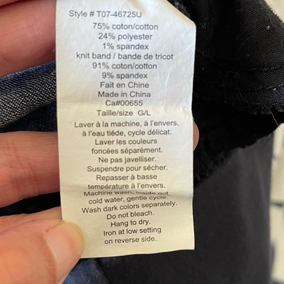 🌈 3/$40  Maternity Jean Skirt L - Picture 4 of 6